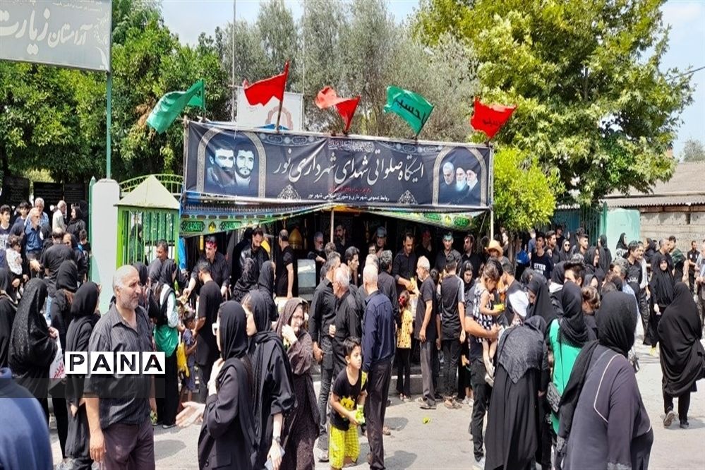 آیین زنجیر زنی و سینه‌زنی عاشورای حسینی  در نور