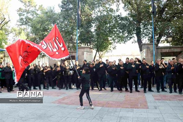 مراسم عزاداری دستجات حسینی در استانداری آذربایجان شرقی