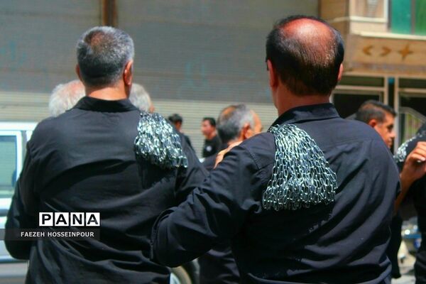 عزاداری ظهر عاشورای حسینی در بهارستان‌دو