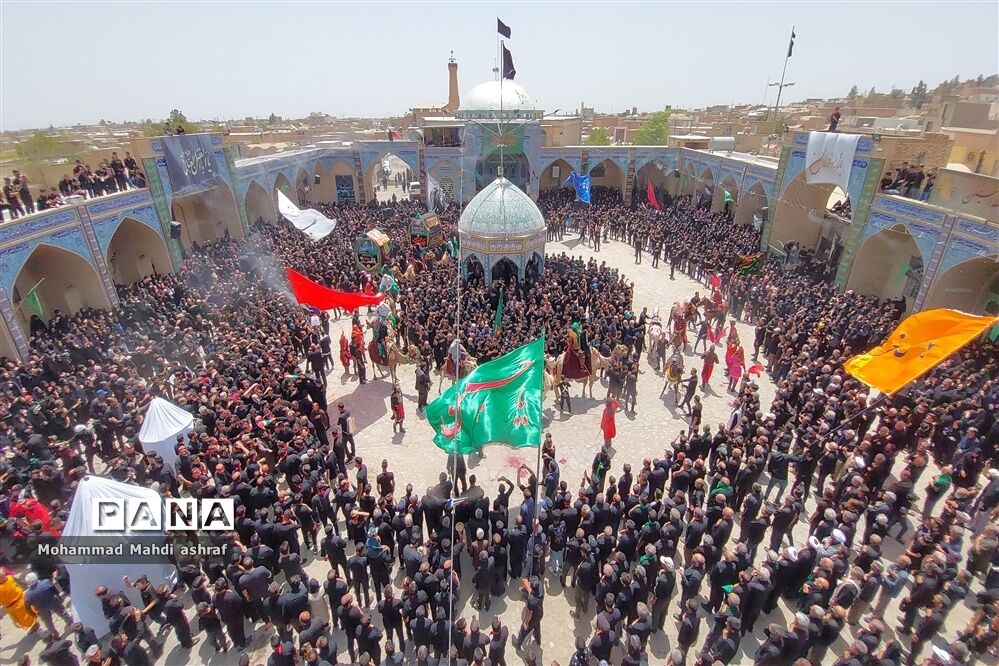 عزاداری روز عاشورا در شهر بافران نایین
