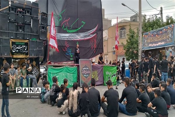 مراسم خیمه سوزان ،ظهر عاشورا در مصلی مشهد مقدس