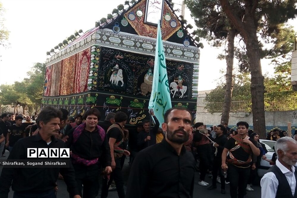 حرکت کاروان نمادین بنی اسد در شهرستان کاشمر