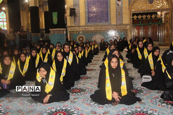 اعزام ۱۲۰ دانش‌آموز دختر زیارت‌اولی یزدی به مشهد مقدس