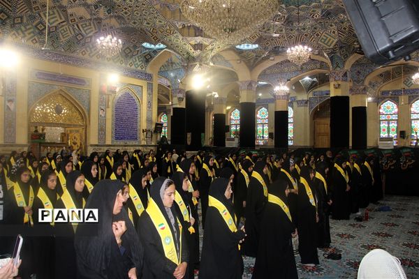 اعزام ۱۲۰ دانش‌آموز دختر زیارت‌اولی یزدی به مشهد مقدس