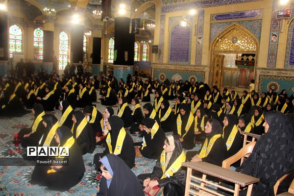 اعزام ۱۲۰ دانش‌آموز دختر زیارت‌اولی یزدی به مشهد مقدس