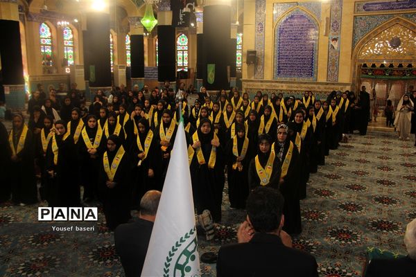 اعزام ۱۲۰ دانش‌آموز دختر زیارت‌اولی یزدی به مشهد مقدس