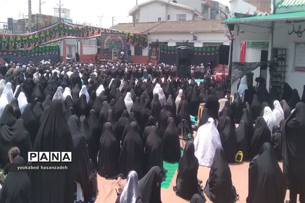 اقامه نماز ظهر و عصر عاشورا در محمودآباد