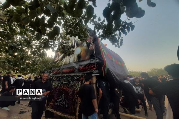 عاشورا، زمانی برای عاشقی زیر پرچم امام حسین(ع)