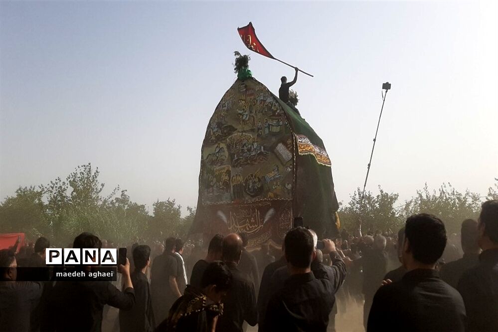عاشورا، زمانی برای عاشقی زیر پرچم امام حسین(ع)