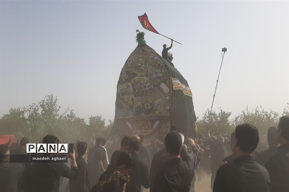 عاشورا، زمانی برای عاشقی زیر پرچم امام حسین(ع)
