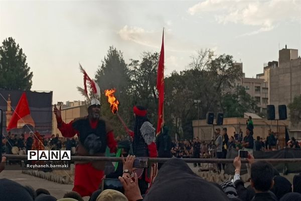 مراسم خیمه‌سوزان در عاشورای حسینی