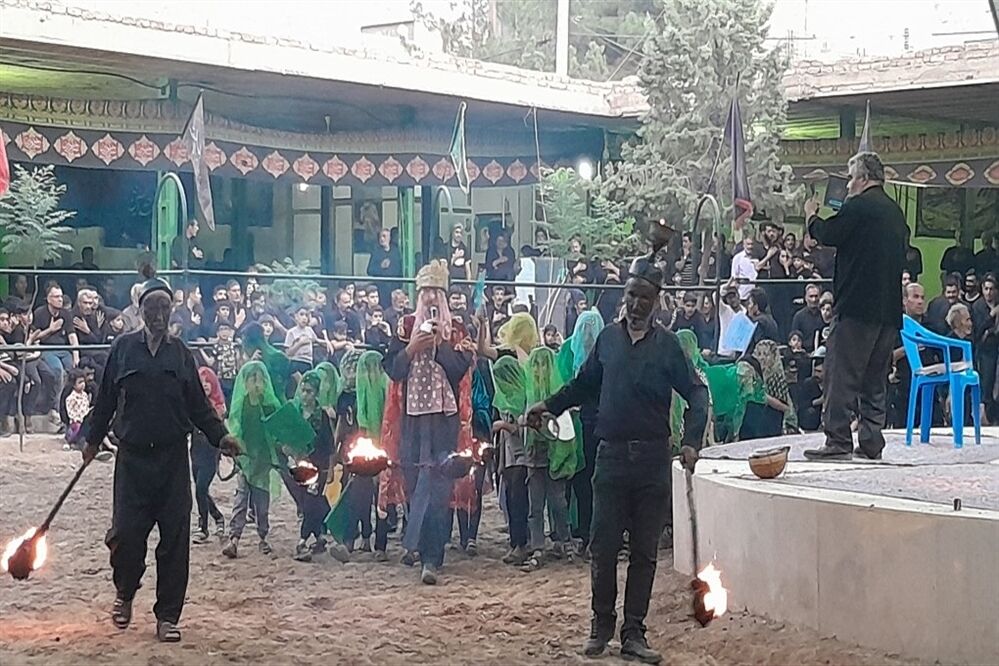 مراسم تعزیه‌خوانی شهادت امام حسین(ع) در شهر شهید‌پرور کوشک