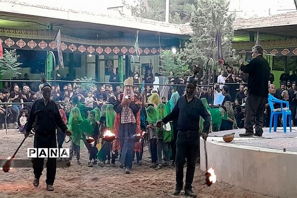 مراسم تعزیه‌خوانی شهادت امام حسین(ع) در شهر شهید‌پرور کوشک