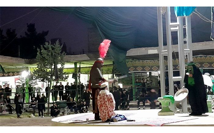 عزاداری روز عاشورا با حضور پرشور عاشقان حسینی در شهر بافران