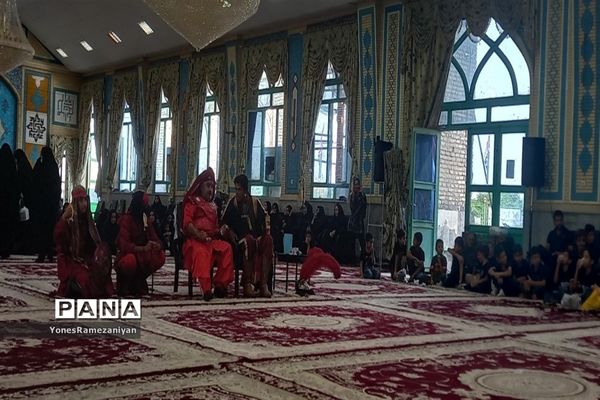 تعزیه‌خوانی روز عاشورا در روستای مزده خلیل‌آباد