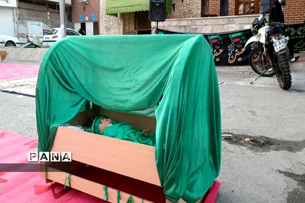 مراسم عزاداری ظهر روز عاشورای حسینی در ساری