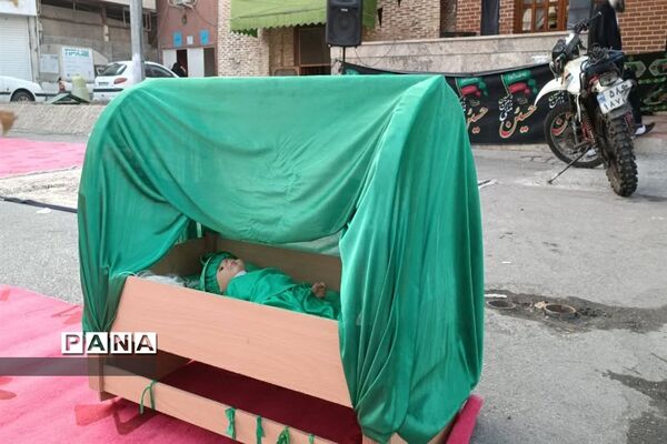 مراسم عزاداری ظهر روز عاشورای حسینی در ساری
