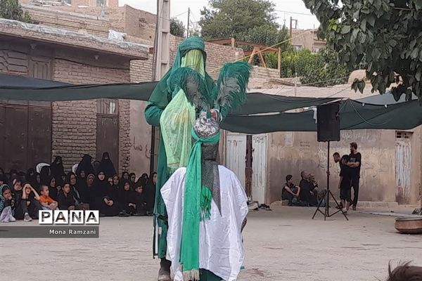 آیین مراسم تعزیه‌خوانی ماه محرم در روستای فرشه شهرستان کاشمر