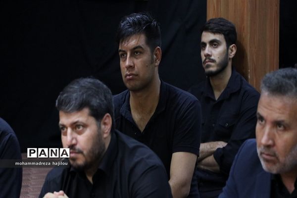 احیا قرآنی شب عاشورا در شهرستان ساوه