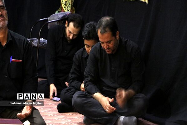 احیا قرآنی شب عاشورا در شهرستان ساوه