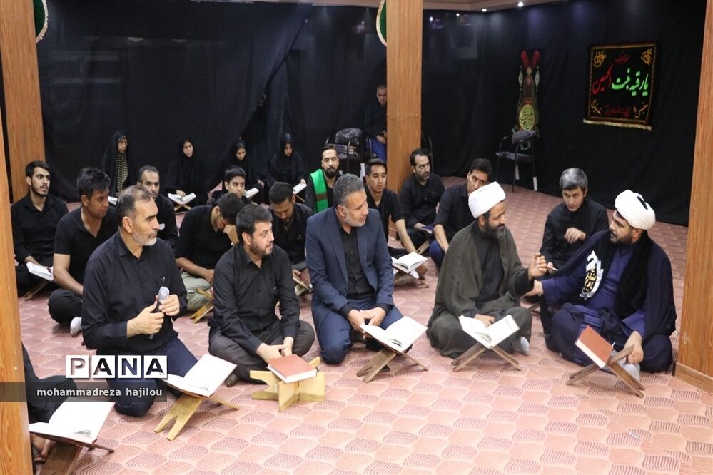 احیا قرآنی شب عاشورا در شهرستان ساوه