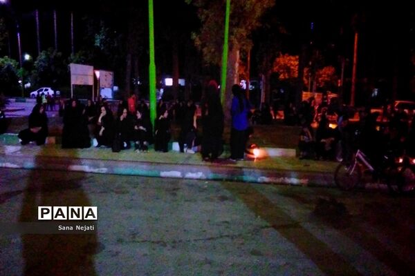 مراسم شام غریبان در جوار آرامگاه شهید گمنام