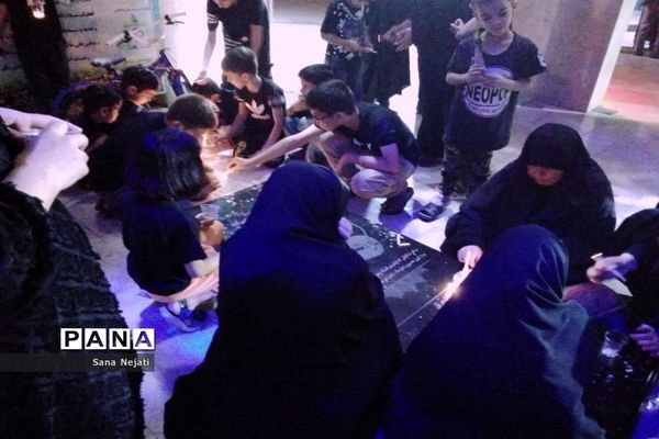 مراسم شام غریبان در جوار آرامگاه شهید گمنام