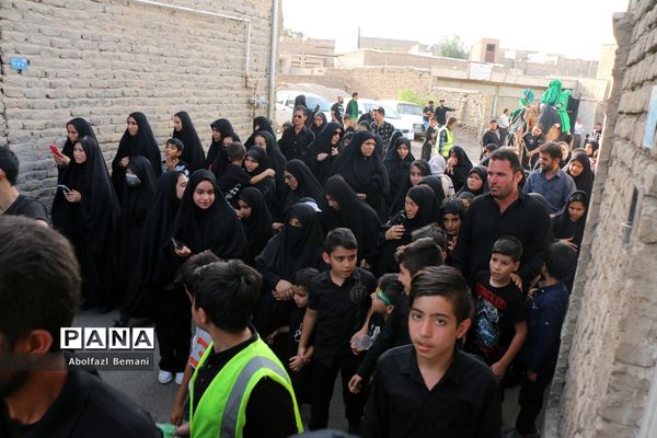 حرکت کاروان اسرا با عنوان «قافله غریبان نینوا» در جمکران