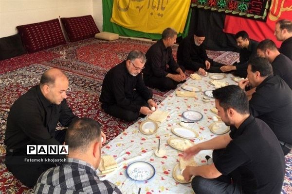 خدمت مردمان شهرستان قرچک به عزادارن حسینی در محرم