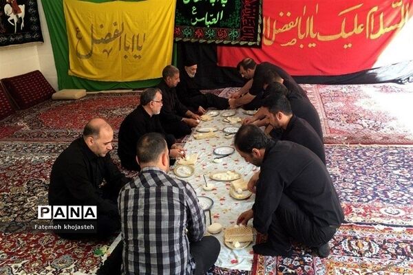 خدمت مردمان شهرستان قرچک به عزادارن حسینی در محرم