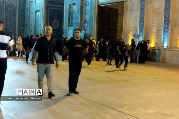 شب عاشورا در حرم مطهر احمد بن موسی کاظم(ع) شاهچراغ