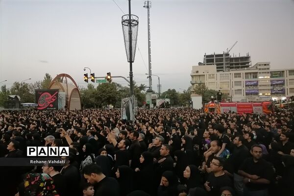 مراسم خیمه‌سوزان در مشهد