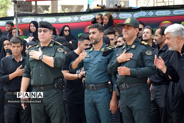 سنت عَلَم‌کشی به یاد علمدار دشت نینوا در تربت حیدریه