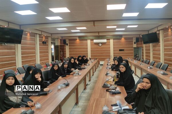 برگزاری اولین کارگاه مجری‌گری با حضور دبیر کارگروه دانش‌آموز زینب طلوع