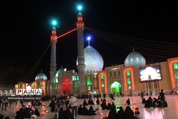 مراسم شام غریبان امام حسین (ع) در مسجد مقدس جمکران
