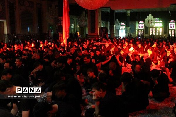 مراسم شام غریبان امام حسین (ع) در مسجد مقدس جمکران