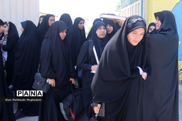 اعزام سومین کاروان دانش‌آموزان زیارت اولی استان بوشهر