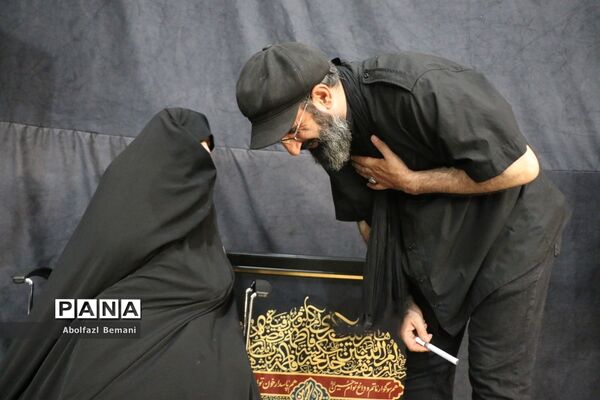 آیین رونمایی از کتیبه بانوان عاشورایی در هیات هنر و رسانه