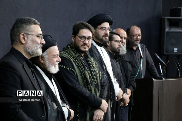 آیین رونمایی از کتیبه بانوان عاشورایی در هیات هنر و رسانه