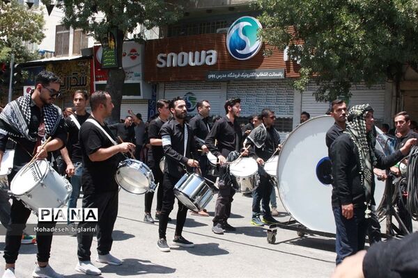 عزاداری کرمانشاهیان در عاشورای حسینی