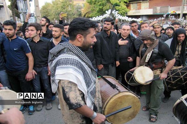 عزاداری کرمانشاهیان در عاشورای حسینی