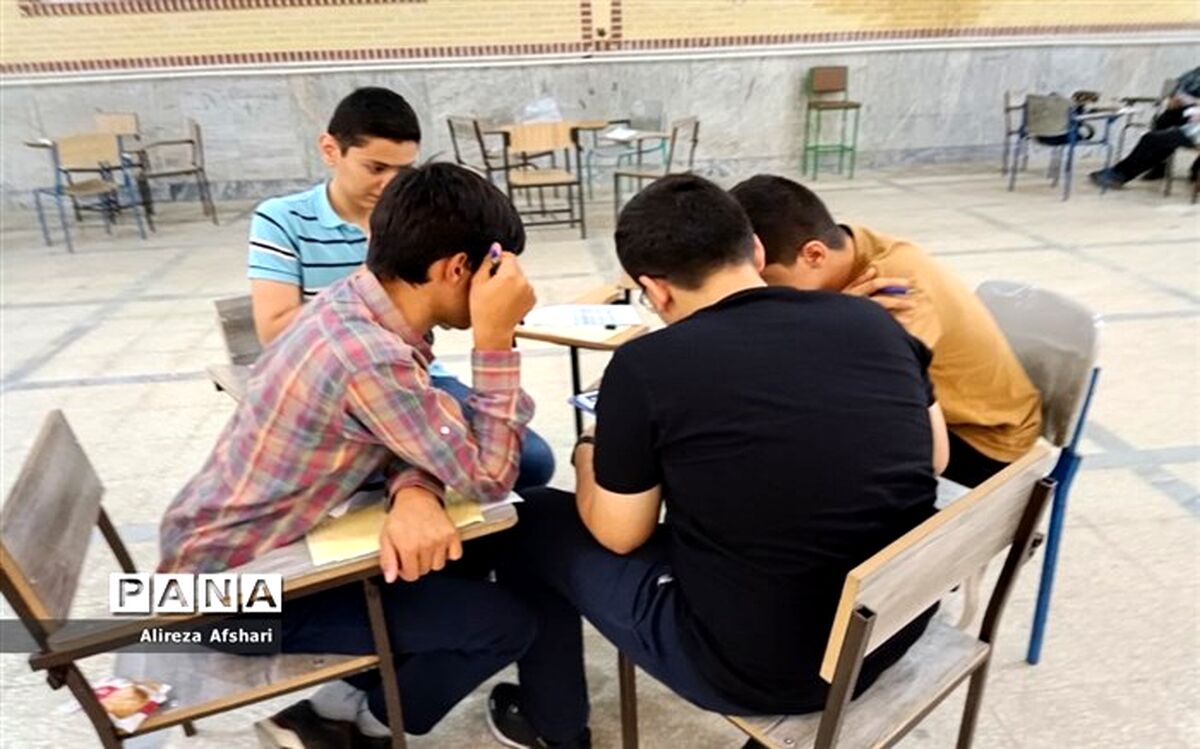 نخبگان با همت و استمداد الهی برای تاثیرگذاری و نقش‌آفرینی در جامعه تلاش می‌کنند