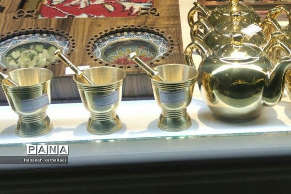 بازدید مسئولان انجمن دانش‌آموزی بهارستان 2 از موزه بزرگ رضوی