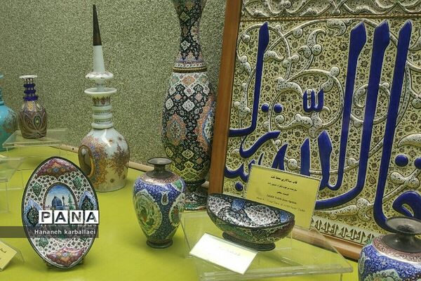 بازدید مسئولان انجمن دانش‌آموزی بهارستان 2 از موزه بزرگ رضوی