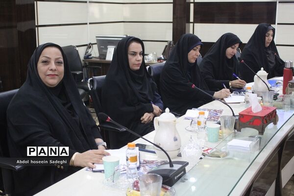 دوره آموزشی توجیهی کارشناسان مدارس و مراکز غیر‌دولتی و توسعه مشارکت‌های مردمی استان بوشهر