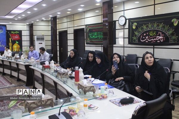دوره آموزشی توجیهی کارشناسان مدارس و مراکز غیر‌دولتی و توسعه مشارکت‌های مردمی استان بوشهر