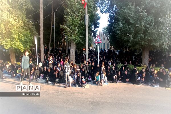 گرامیداشت آیین سوم امام حسین(ع) با بازسازی دسته بنی اسد