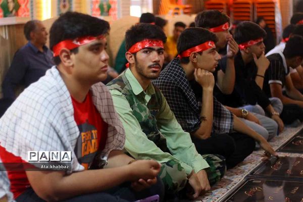 اعزام کاروان دانش‌آموزی راهیان نور آذربایجان شرقی به مناطق عملیاتی شمال غرب کشور