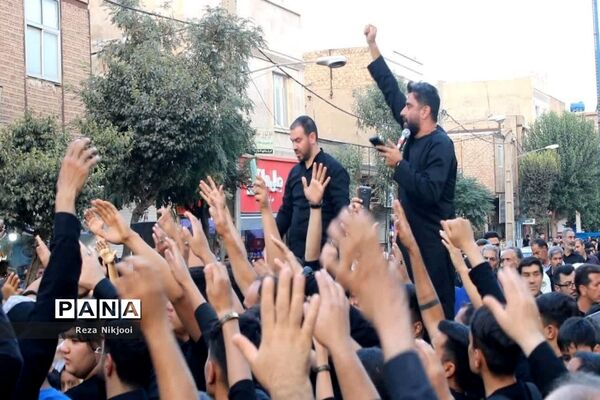 حرکت کاروان زینبیون در شهرستان بهارستان