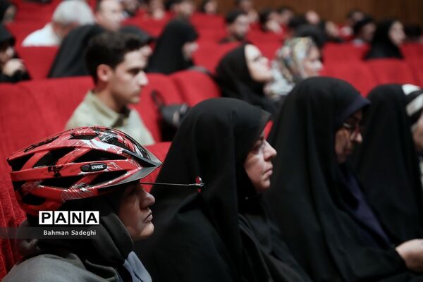 دورهمی فعالان حوزه کودک و نوجوان